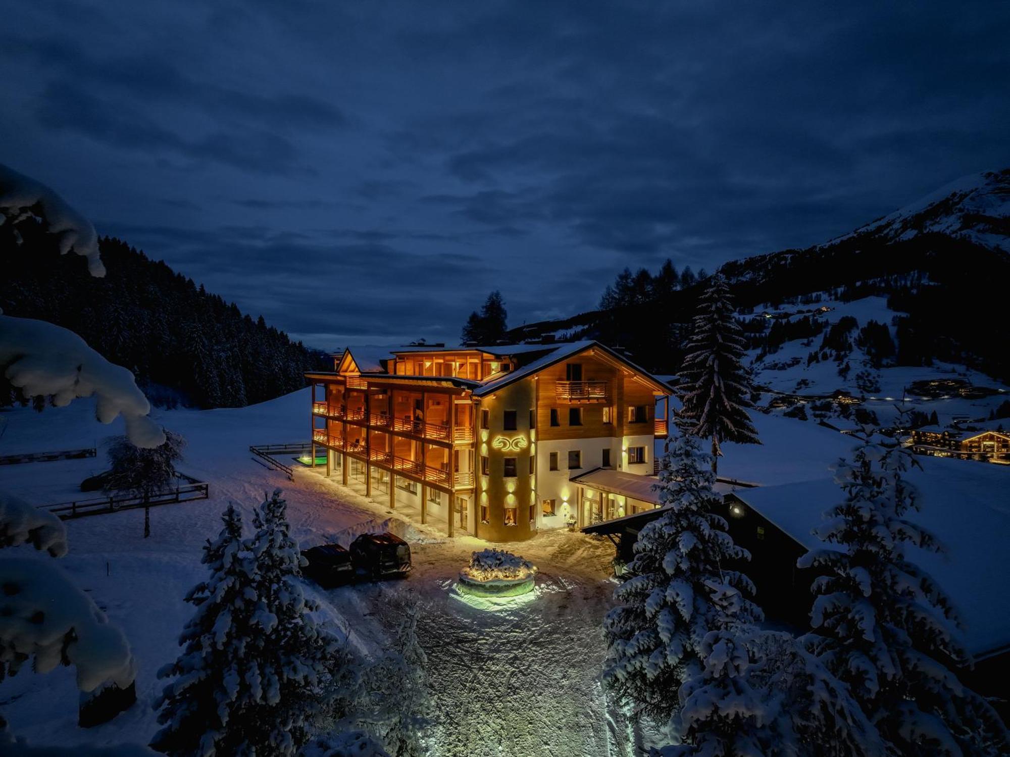 Hotel Pozzamanigoni Selva di Val Gardena Exterior photo